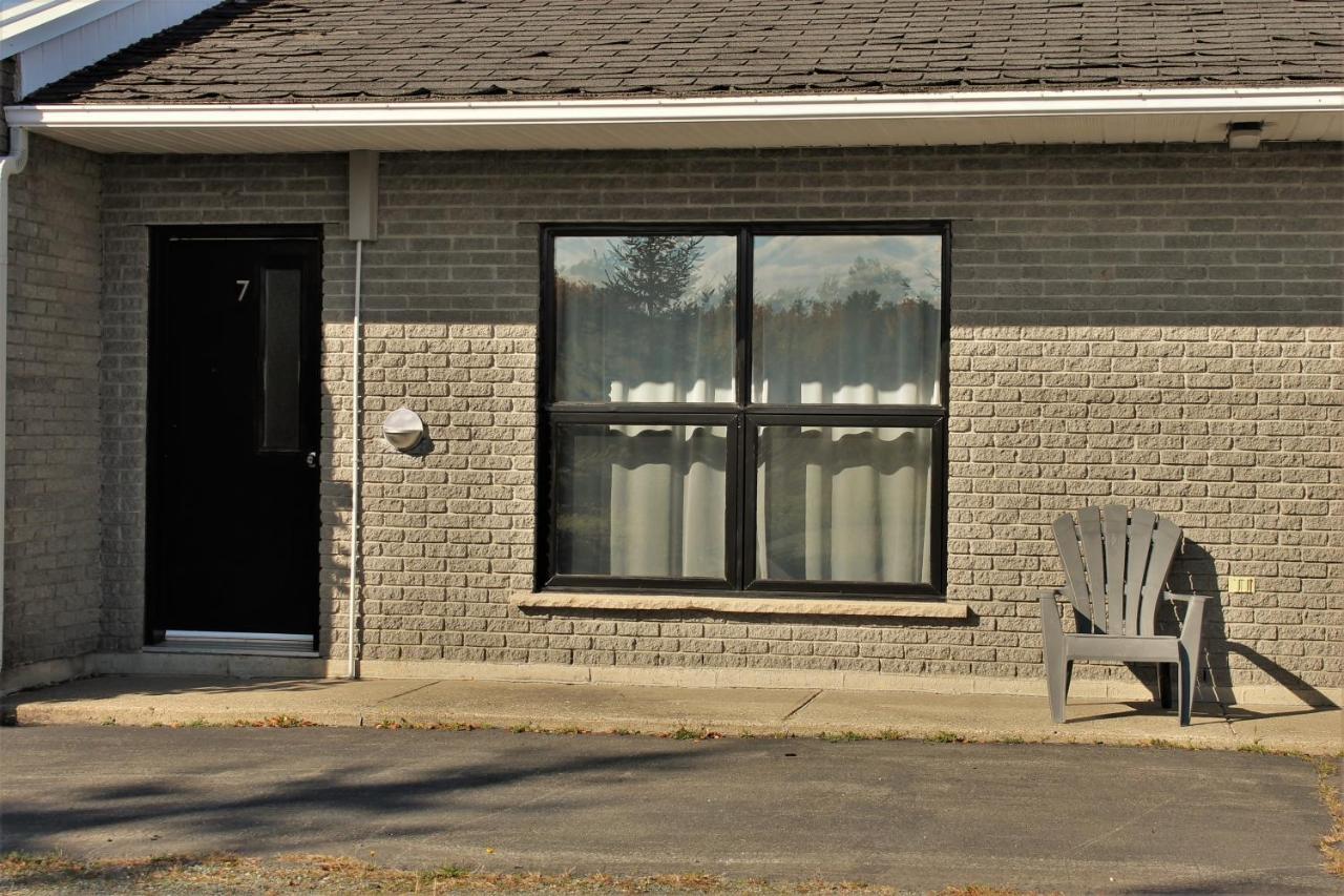 Motel Du Canton Valcourt Luaran gambar